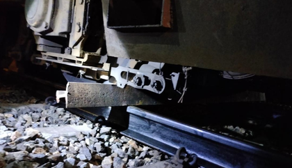 Narrow escape for Madras HC judges as Yercaud Express hits iron rod on track | Narrow escape for Madras HC judges as Yercaud Express hits iron rod on track Narrow escape for Madras HC judges as Yercaud Express hits iron rod on track | Narrow escape for Madras HC judges as Yercaud Express hits iron rod on track