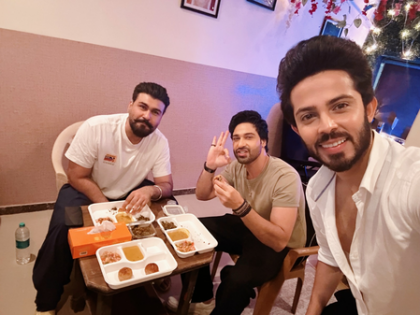 Sagar Parekh shares a part of his Bihari culture with 'Jagriti' co-stars Aarya Babbar and Vijayendra Kumeria | Sagar Parekh shares a part of his Bihari culture with 'Jagriti' co-stars Aarya Babbar and Vijayendra Kumeria Sagar Parekh shares a part of his Bihari culture with 'Jagriti' co-stars Aarya Babbar and Vijayendra Kumeria | Sagar Parekh shares a part of his Bihari culture with 'Jagriti' co-stars Aarya Babbar and Vijayendra Kumeria
