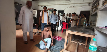 Man chained at Odisha police station without case released after MP's intervention | Man chained at Odisha police station without case released after MP's intervention