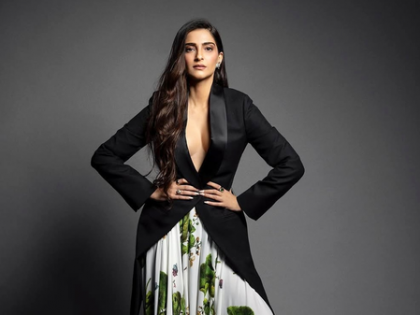 Sonam Kapoor: ‘Abhi Toh Party Shuru Hui Hai’ has been one of my favourite songs from my career | Sonam Kapoor: ‘Abhi Toh Party Shuru Hui Hai’ has been one of my favourite songs from my career Sonam Kapoor: ‘Abhi Toh Party Shuru Hui Hai’ has been one of my favourite songs from my career | Sonam Kapoor: ‘Abhi Toh Party Shuru Hui Hai’ has been one of my favourite songs from my career