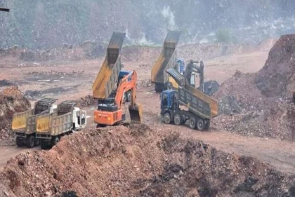 'Blazing issue': Jharkhand coal mines fires rage on, continuous rains cause new problems | 'Blazing issue': Jharkhand coal mines fires rage on, continuous rains cause new problems 'Blazing issue': Jharkhand coal mines fires rage on, continuous rains cause new problems | 'Blazing issue': Jharkhand coal mines fires rage on, continuous rains cause new problems