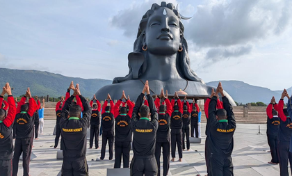 Isha Foundation offers free Yoga sessions to over 10,000 defence personnel | Isha Foundation offers free Yoga sessions to over 10,000 defence personnel Isha Foundation offers free Yoga sessions to over 10,000 defence personnel | Isha Foundation offers free Yoga sessions to over 10,000 defence personnel
