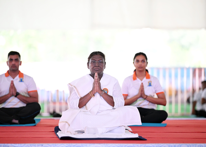 President Droupadi Murmu participates in mass Yoga event in Dehradun | President Droupadi Murmu participates in mass Yoga event in Dehradun President Droupadi Murmu participates in mass Yoga event in Dehradun | President Droupadi Murmu participates in mass Yoga event in Dehradun