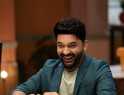 When Kapil Sharma gate-crashed a wedding, clicked picture with Zeenat Aman | When Kapil Sharma gate-crashed a wedding, clicked picture with Zeenat Aman