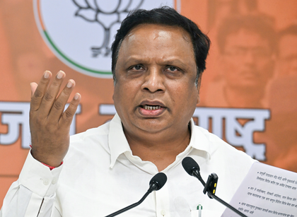 Marathi mandatory in Maharashtra, not Hindi: Minister Ashish Shelar | Marathi mandatory in Maharashtra, not Hindi: Minister Ashish Shelar Marathi mandatory in Maharashtra, not Hindi: Minister Ashish Shelar | Marathi mandatory in Maharashtra, not Hindi: Minister Ashish Shelar