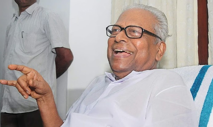 Former Kerala CM and veteran CPI-M leader V.S. Achuthanandan stable after suffering cardiac arrest | Former Kerala CM and veteran CPI-M leader V.S. Achuthanandan stable after suffering cardiac arrest Former Kerala CM and veteran CPI-M leader V.S. Achuthanandan stable after suffering cardiac arrest | Former Kerala CM and veteran CPI-M leader V.S. Achuthanandan stable after suffering cardiac arrest