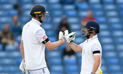 1st Test: Shastri recommends longer spell for Jadeja, pacers' rotation to bag wickets | 1st Test: Shastri recommends longer spell for Jadeja, pacers' rotation to bag wickets 1st Test: Shastri recommends longer spell for Jadeja, pacers' rotation to bag wickets | 1st Test: Shastri recommends longer spell for Jadeja, pacers' rotation to bag wickets