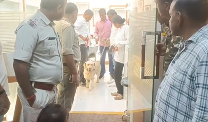 Six held within 24 hours for Rs 4 crore jewellery heist in Bokaro | Six held within 24 hours for Rs 4 crore jewellery heist in Bokaro Six held within 24 hours for Rs 4 crore jewellery heist in Bokaro | Six held within 24 hours for Rs 4 crore jewellery heist in Bokaro