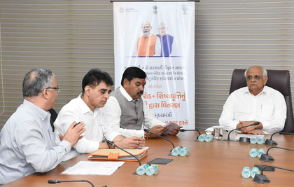 CM Setu Yojana: Gujarat Cabinet hikes honorarium for specialist doctors | CM Setu Yojana: Gujarat Cabinet hikes honorarium for specialist doctors CM Setu Yojana: Gujarat Cabinet hikes honorarium for specialist doctors | CM Setu Yojana: Gujarat Cabinet hikes honorarium for specialist doctors