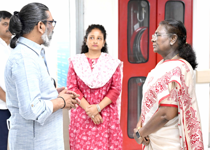 Prez Murmu visits ailing Shibu Soren at Ganga Ram Hospital, meets Hemant Soren and family | Prez Murmu visits ailing Shibu Soren at Ganga Ram Hospital, meets Hemant Soren and family Prez Murmu visits ailing Shibu Soren at Ganga Ram Hospital, meets Hemant Soren and family | Prez Murmu visits ailing Shibu Soren at Ganga Ram Hospital, meets Hemant Soren and family