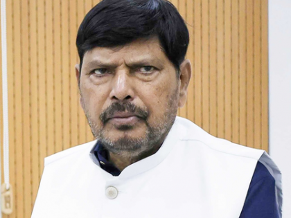 Ramdas Athawale slams Raj and Uddhav Thackeray over opposition to Hindi | Ramdas Athawale slams Raj and Uddhav Thackeray over opposition to Hindi Ramdas Athawale slams Raj and Uddhav Thackeray over opposition to Hindi | Ramdas Athawale slams Raj and Uddhav Thackeray over opposition to Hindi
