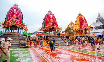 Religious fervour grips Puri as grand chariot festival of Holy siblings begins | Religious fervour grips Puri as grand chariot festival of Holy siblings begins Religious fervour grips Puri as grand chariot festival of Holy siblings begins | Religious fervour grips Puri as grand chariot festival of Holy siblings begins