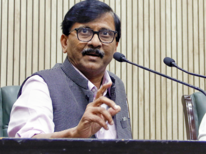 Hindi 'imposition' in Maha due to pressure from Centre, RSS: Sanjay Raut | Hindi 'imposition' in Maha due to pressure from Centre, RSS: Sanjay Raut Hindi 'imposition' in Maha due to pressure from Centre, RSS: Sanjay Raut | Hindi 'imposition' in Maha due to pressure from Centre, RSS: Sanjay Raut