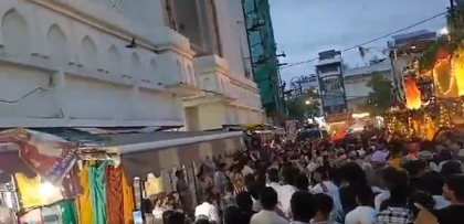 MP: Tension flares in Ujjain as slipper hurled at religious place during 'Rath Yatra' procession | MP: Tension flares in Ujjain as slipper hurled at religious place during 'Rath Yatra' procession MP: Tension flares in Ujjain as slipper hurled at religious place during 'Rath Yatra' procession | MP: Tension flares in Ujjain as slipper hurled at religious place during 'Rath Yatra' procession
