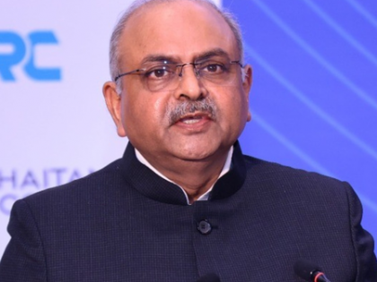 Govt extends CBDT chairman Ravi Agrawal’s tenure by a year | Govt extends CBDT chairman Ravi Agrawal’s tenure by a year Govt extends CBDT chairman Ravi Agrawal’s tenure by a year | Govt extends CBDT chairman Ravi Agrawal’s tenure by a year