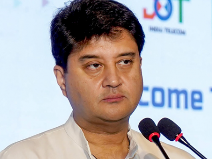 Scindia assures support to make Tripura pineapple a global brand | Scindia assures support to make Tripura pineapple a global brand Scindia assures support to make Tripura pineapple a global brand | Scindia assures support to make Tripura pineapple a global brand