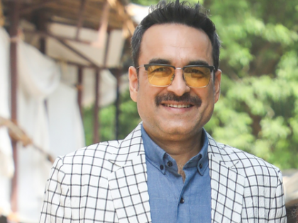 Pankaj Tripathi & Aditi Rao Hydari say 'Pehle Aap' as they bring Lucknow's Tehzeeb alive with mangoes | Pankaj Tripathi & Aditi Rao Hydari say 'Pehle Aap' as they bring Lucknow's Tehzeeb alive with mangoes Pankaj Tripathi & Aditi Rao Hydari say 'Pehle Aap' as they bring Lucknow's Tehzeeb alive with mangoes | Pankaj Tripathi & Aditi Rao Hydari say 'Pehle Aap' as they bring Lucknow's Tehzeeb alive with mangoes