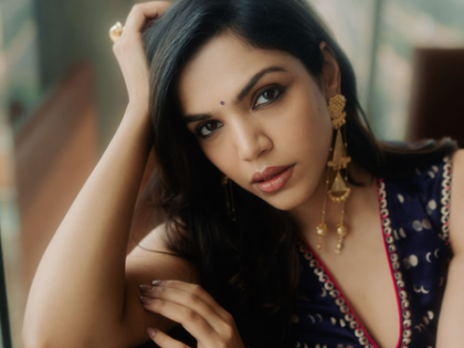 Shriya Pilgaonkar calls 'Mandala Murders Mol Chukana Padega’ a full-circle moment | Shriya Pilgaonkar calls 'Mandala Murders Mol Chukana Padega’ a full-circle moment Shriya Pilgaonkar calls 'Mandala Murders Mol Chukana Padega’ a full-circle moment | Shriya Pilgaonkar calls 'Mandala Murders Mol Chukana Padega’ a full-circle moment