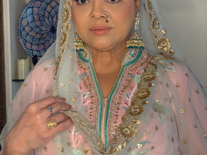Gulfam Khan Hussain pays tribute to legendary Meena Kumari in Pakeezah style | Gulfam Khan Hussain pays tribute to legendary Meena Kumari in Pakeezah style Gulfam Khan Hussain pays tribute to legendary Meena Kumari in Pakeezah style | Gulfam Khan Hussain pays tribute to legendary Meena Kumari in Pakeezah style