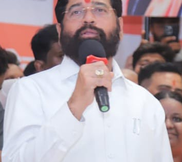 Eknath Shinde re-elected as Shiv Sena chief leader, says party won't compromise on Marathi language | Eknath Shinde re-elected as Shiv Sena chief leader, says party won't compromise on Marathi language
