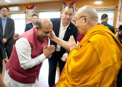 Delhi Speaker Vijender Gupta seeks blessings from Dalai Lama | Delhi Speaker Vijender Gupta seeks blessings from Dalai Lama