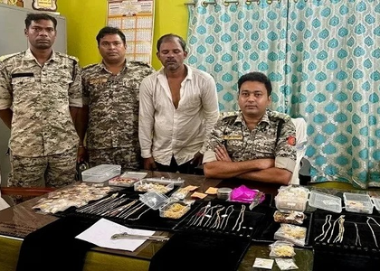Gold worth Rs 1.5 crore looted in Jamshedpur recovered within 18 hours, two arrested | Gold worth Rs 1.5 crore looted in Jamshedpur recovered within 18 hours, two arrested