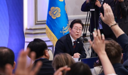 South Korean Prez vows to improve relations with North Korea based on cooperation with US | South Korean Prez vows to improve relations with North Korea based on cooperation with US