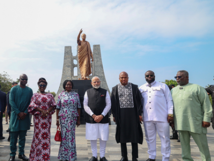 In Ghana, PM Modi pays tribute to revered African leader Kwame Nkrumah | In Ghana, PM Modi pays tribute to revered African leader Kwame Nkrumah