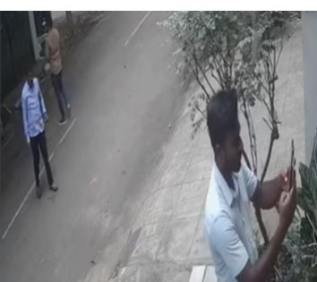 Internal reservation: Row erupts over survey households in Karnataka, three staffers suspended | Internal reservation: Row erupts over survey households in Karnataka, three staffers suspended Internal reservation: Row erupts over survey households in Karnataka, three staffers suspended | Internal reservation: Row erupts over survey households in Karnataka, three staffers suspended