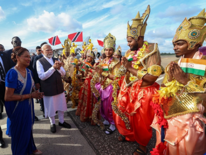 PM Modi's welcome in Trinidad turns into festival of Indo-Caribbean culture | PM Modi's welcome in Trinidad turns into festival of Indo-Caribbean culture PM Modi's welcome in Trinidad turns into festival of Indo-Caribbean culture | PM Modi's welcome in Trinidad turns into festival of Indo-Caribbean culture