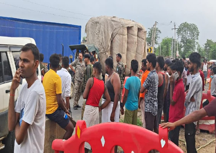 Criminals open fire at road construction site in Jharkhand’s Palamu, one labourer injured | Criminals open fire at road construction site in Jharkhand’s Palamu, one labourer injured Criminals open fire at road construction site in Jharkhand’s Palamu, one labourer injured | Criminals open fire at road construction site in Jharkhand’s Palamu, one labourer injured