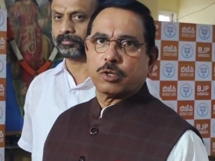 'Banning RSS, Congress assuming power' just a daydream: Union Minister Pralhad Joshi | 'Banning RSS, Congress assuming power' just a daydream: Union Minister Pralhad Joshi 'Banning RSS, Congress assuming power' just a daydream: Union Minister Pralhad Joshi | 'Banning RSS, Congress assuming power' just a daydream: Union Minister Pralhad Joshi