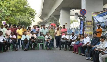 WBSSC job case: 'Untainted' teachers approach Calcutta HC accusing Bengal Police of harassing them defying court order | WBSSC job case: 'Untainted' teachers approach Calcutta HC accusing Bengal Police of harassing them defying court order WBSSC job case: 'Untainted' teachers approach Calcutta HC accusing Bengal Police of harassing them defying court order | WBSSC job case: 'Untainted' teachers approach Calcutta HC accusing Bengal Police of harassing them defying court order