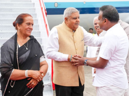 Bad weather in Kerala’s Guruvayoor forces helicopter carrying V-P Dhankhar to return to Kochi | Bad weather in Kerala’s Guruvayoor forces helicopter carrying V-P Dhankhar to return to Kochi Bad weather in Kerala’s Guruvayoor forces helicopter carrying V-P Dhankhar to return to Kochi | Bad weather in Kerala’s Guruvayoor forces helicopter carrying V-P Dhankhar to return to Kochi