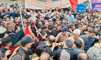 On 10th Muharram, Kashmir makes two loud statements of ‘Kashmiriyat’ | On 10th Muharram, Kashmir makes two loud statements of ‘Kashmiriyat’ On 10th Muharram, Kashmir makes two loud statements of ‘Kashmiriyat’ | On 10th Muharram, Kashmir makes two loud statements of ‘Kashmiriyat’