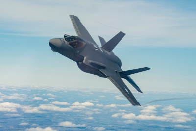 Three weeks after F-35B landing in Kerala, UK sends technicians team for repairing stranded jet | Three weeks after F-35B landing in Kerala, UK sends technicians team for repairing stranded jet