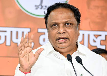 Uddhav cribbed about losing power, Raj's statement absurd: Maha minister's swipe at joint rally | Uddhav cribbed about losing power, Raj's statement absurd: Maha minister's swipe at joint rally Uddhav cribbed about losing power, Raj's statement absurd: Maha minister's swipe at joint rally | Uddhav cribbed about losing power, Raj's statement absurd: Maha minister's swipe at joint rally