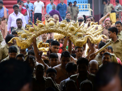 Odisha: Puri witnesses huge influx of devotees on ‘Suna Besha’ | Odisha: Puri witnesses huge influx of devotees on ‘Suna Besha’