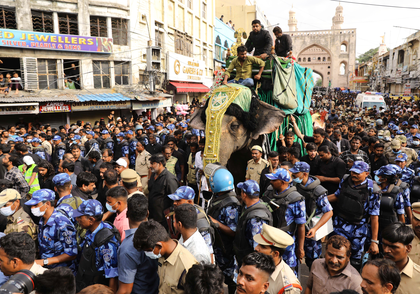 ‘Bibi-Ka-Alam’ passes off peacefully in Hyderabad | ‘Bibi-Ka-Alam’ passes off peacefully in Hyderabad