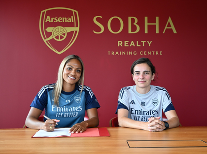 Arsenal Women sign Taylor Hinds after contract expiry with Liverpool | Arsenal Women sign Taylor Hinds after contract expiry with Liverpool Arsenal Women sign Taylor Hinds after contract expiry with Liverpool | Arsenal Women sign Taylor Hinds after contract expiry with Liverpool