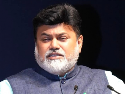 Implementation of 90 pc MoUs signed during Davos summit underway: Maha Minister | Implementation of 90 pc MoUs signed during Davos summit underway: Maha Minister