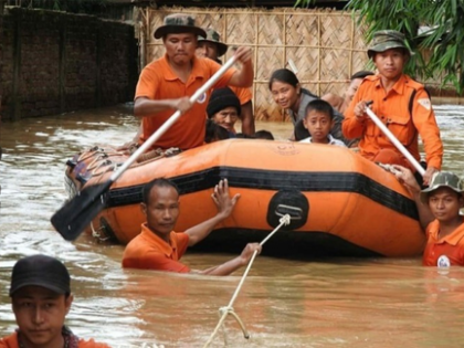 Nagaland: Three dead, flight ops suspended due to floods | Nagaland: Three dead, flight ops suspended due to floods Nagaland: Three dead, flight ops suspended due to floods | Nagaland: Three dead, flight ops suspended due to floods