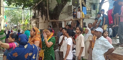 Woman, infant murdered in Delhi; suspect on run | Woman, infant murdered in Delhi; suspect on run Woman, infant murdered in Delhi; suspect on run | Woman, infant murdered in Delhi; suspect on run