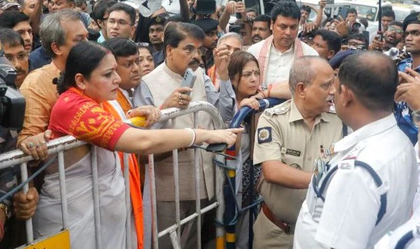 Kolkata law student rape: BJP fact-finding team accuses college governing body of ignoring criminal antecedents of main accused | Kolkata law student rape: BJP fact-finding team accuses college governing body of ignoring criminal antecedents of main accused Kolkata law student rape: BJP fact-finding team accuses college governing body of ignoring criminal antecedents of main accused | Kolkata law student rape: BJP fact-finding team accuses college governing body of ignoring criminal antecedents of main accused