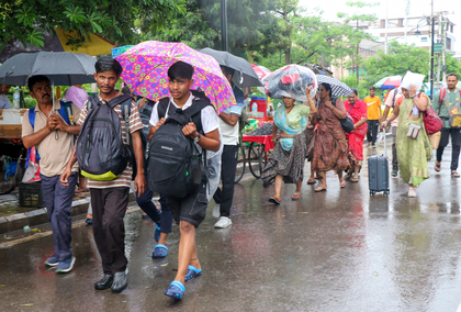 Amarnath Yatra suspended due to heavy rainfall forecast; no batch allowed today | Amarnath Yatra suspended due to heavy rainfall forecast; no batch allowed today Amarnath Yatra suspended due to heavy rainfall forecast; no batch allowed today | Amarnath Yatra suspended due to heavy rainfall forecast; no batch allowed today