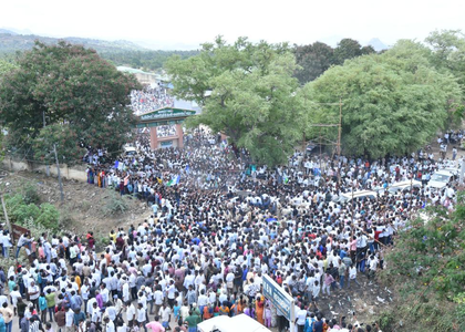 Tension during Jagan's visit to Chittoor district | Tension during Jagan's visit to Chittoor district