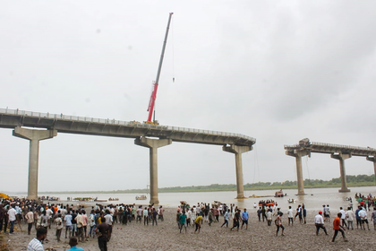 Gujarat: Death toll in Vadodara bridge collapse rises to 18, two missing | Gujarat: Death toll in Vadodara bridge collapse rises to 18, two missing