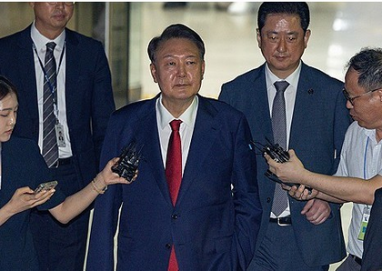 South Korea: Special counsel tries to raid ex-President Yoon's home in Marine death probe | South Korea: Special counsel tries to raid ex-President Yoon's home in Marine death probe