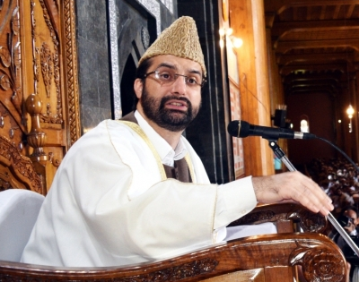 Mirwaiz Umar Farooq placed under house arrest in J&K’s Srinagar | Mirwaiz Umar Farooq placed under house arrest in J&K’s Srinagar