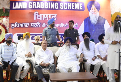 Kejriwal responsible for extortions, targeted killings in Punjab: Sukhbir Badal | Kejriwal responsible for extortions, targeted killings in Punjab: Sukhbir Badal